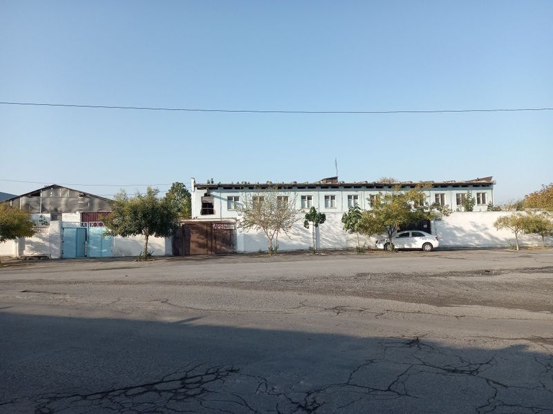 Ховли уй сотилади Ховли уй сотилади