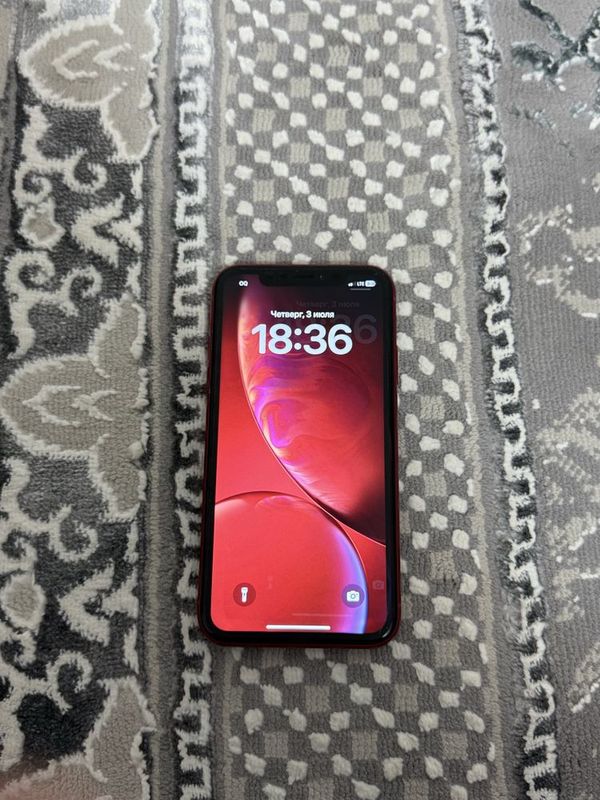 Iphone XR sotiladi Iphone XR sotiladi