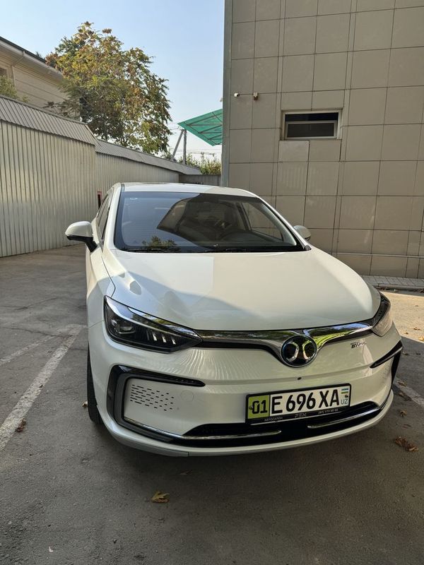 Продается Baic EU5