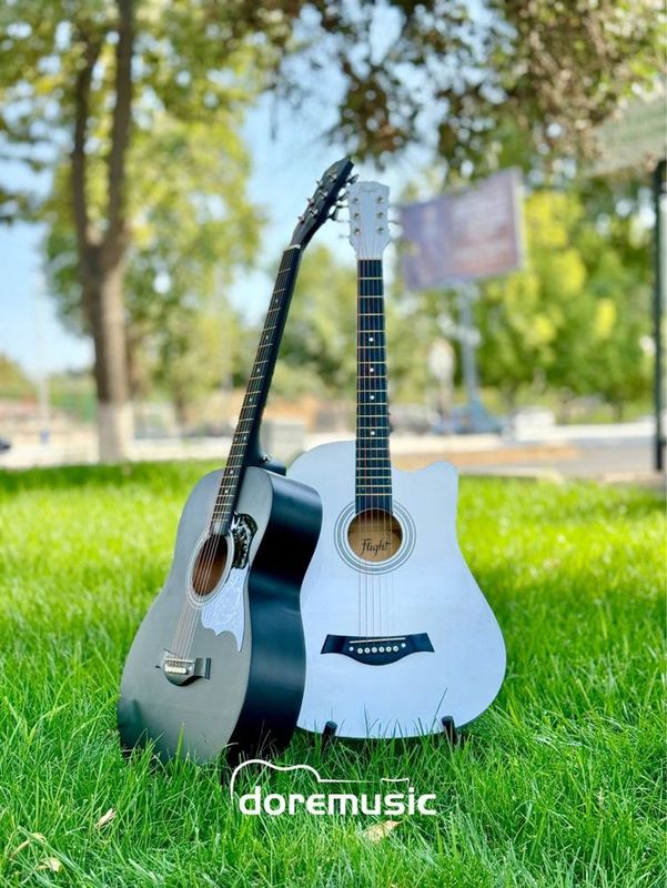 Akustic Yangi gitara Skidkada 1yil garantiya!