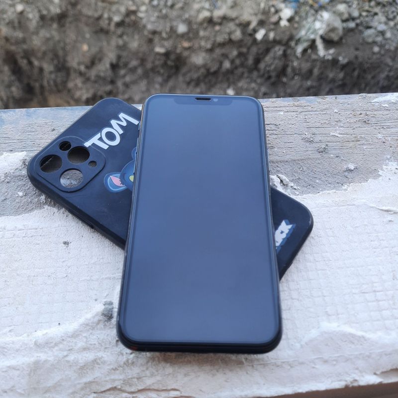 Iphone 11 pro karopkas yoq