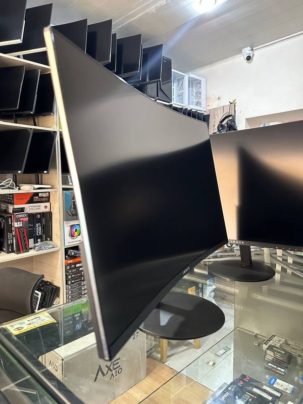 Immer 27" Curved 75hz yaxshi holatda! 9ta! Immer 27" Curved 75hz yaxshi holatda! 9ta!