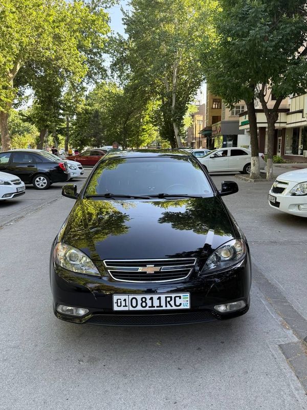 Chevrolet Gentra sotiladi 2019-yil qora Chevrolet Gentra sotiladi 2019-yil qora