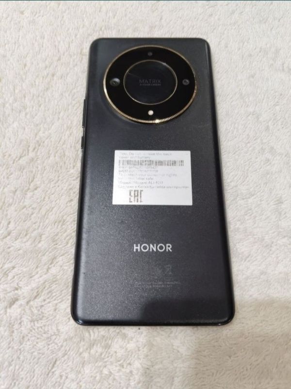 Honor X9B 12/256gb ochilmagan usta kormagan