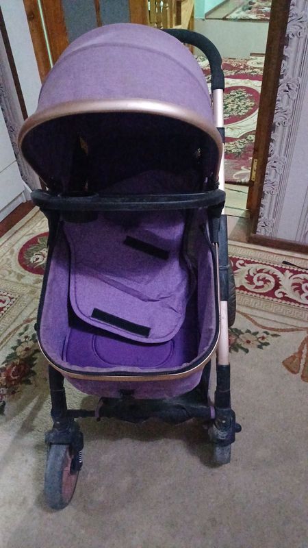Продаётся коляска в хорошем состоянии Продаётся коляска в хорошем состоянии