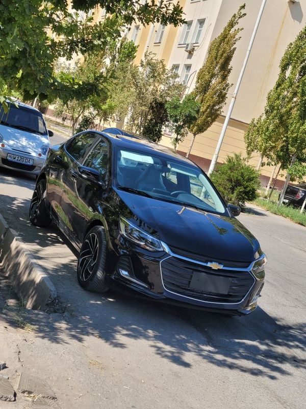 Onix bo kriditini davom atasiz Onix bo kriditini davom atasiz