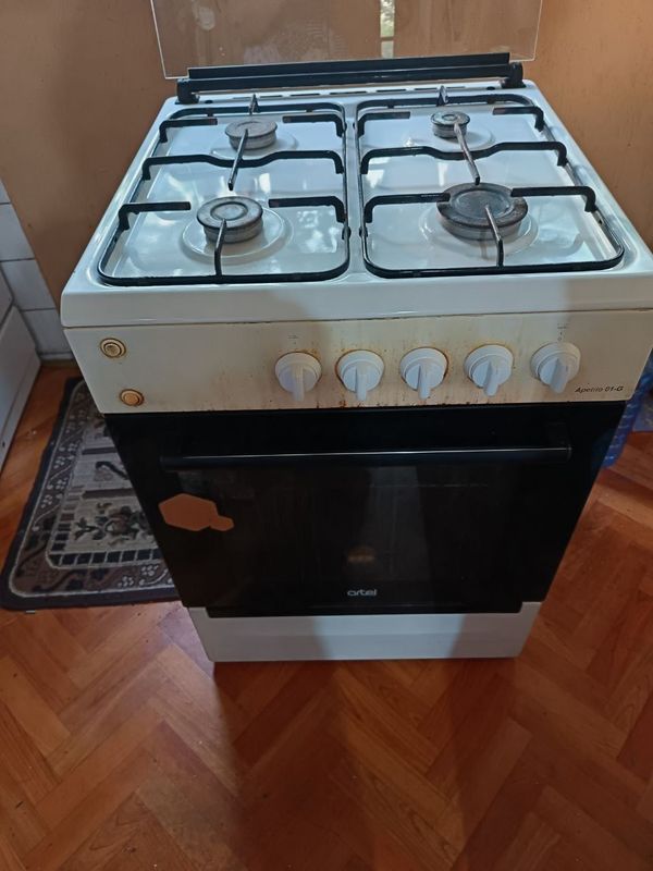 Gaz pileta sotiladi artel ishlashi zur Gaz pileta sotiladi artel ishlashi zur