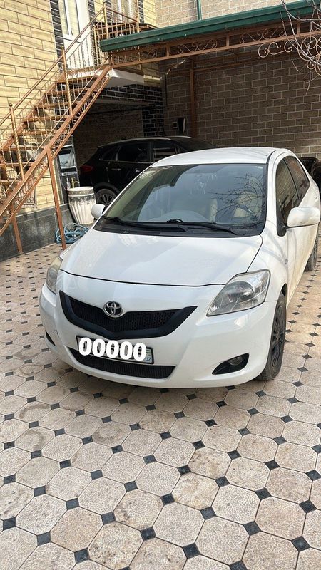 Toyota Yaris 2012