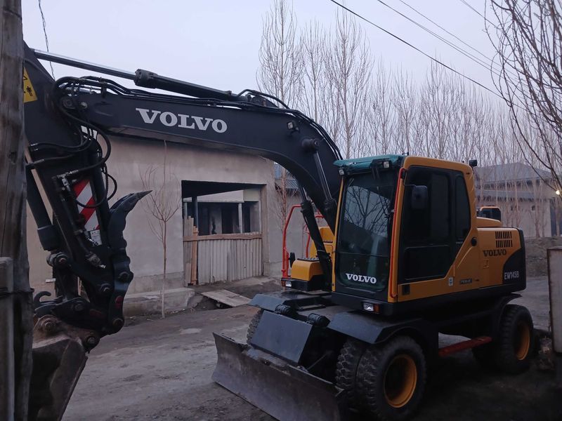 VOLVO EW145B sotiladi