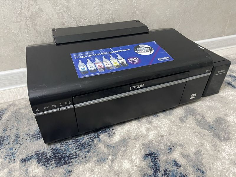 Продам цветной принтер Epson L805 Продам цветной принтер Epson L805