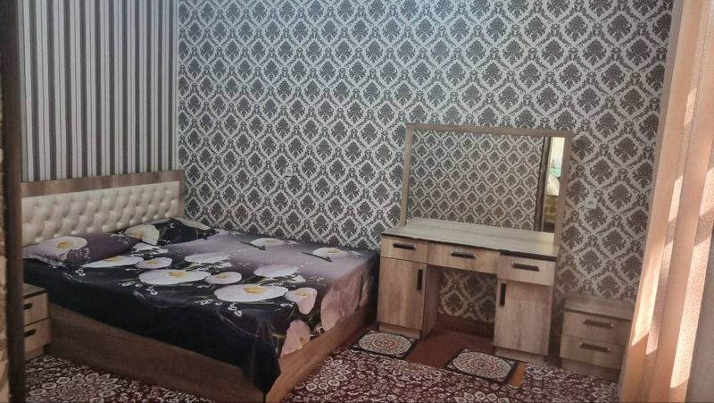 Arenda Yakkasaroy Askiya bozor 2/2/4 oilaga bollaga 400Uye Arenda Yakkasaroy Askiya bozor 2/2/4 oilaga bollaga 400Uye