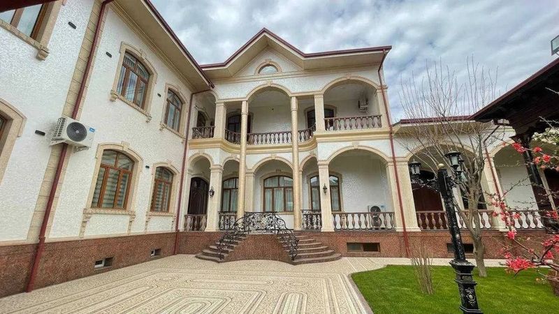 Продается дом 7 комнат, ор-р: Никитина, 850м2