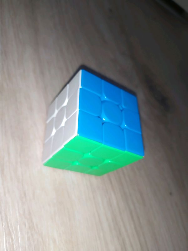 kubik rubik sotiladi yangi ishlatilgan kubik rubik sotiladi yangi ishlatilgan