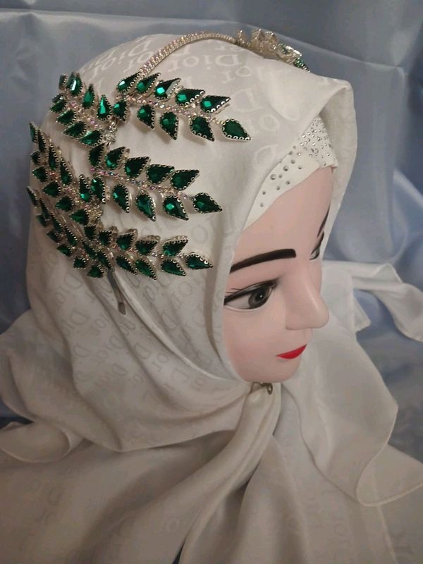 to'y va bayramlar uchun diadema va tilla qosh to'y va bayramlar uchun diadema va tilla qosh