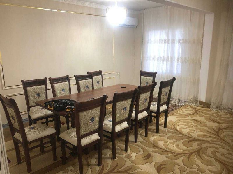 Срочно сдается в аренду 4/4/5 квартира на Юнусабадском