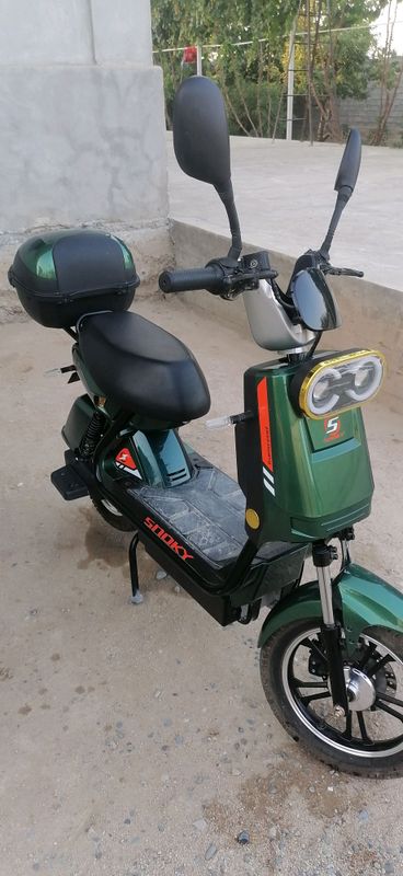 SNOKY skuter yili2025oltti batareka ideal holatda