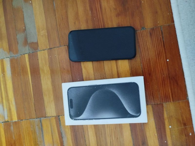 Iphone 15 pro 128 Black titanium sotiladi Iphone 15 pro 128 Black titanium sotiladi