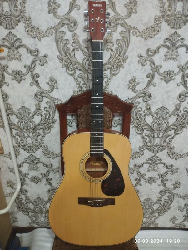 Gitara YAMAHA F310