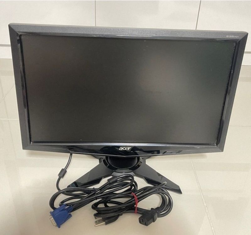 Monitor sotiladi