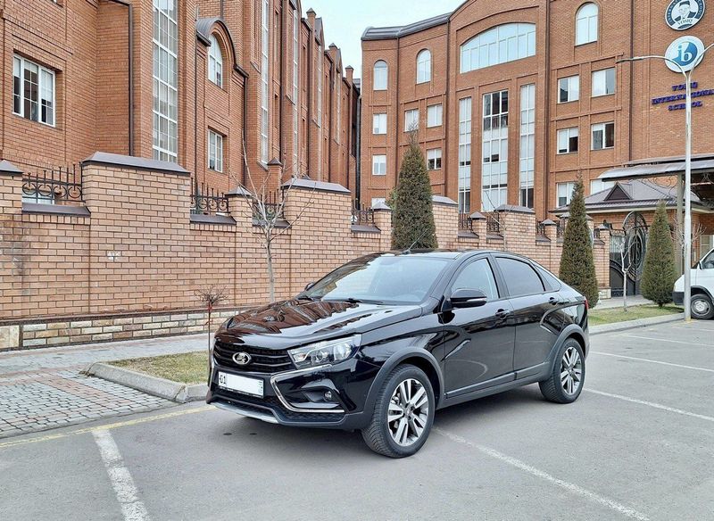 Лада Веста кросс 2020 год Автомат - Робат