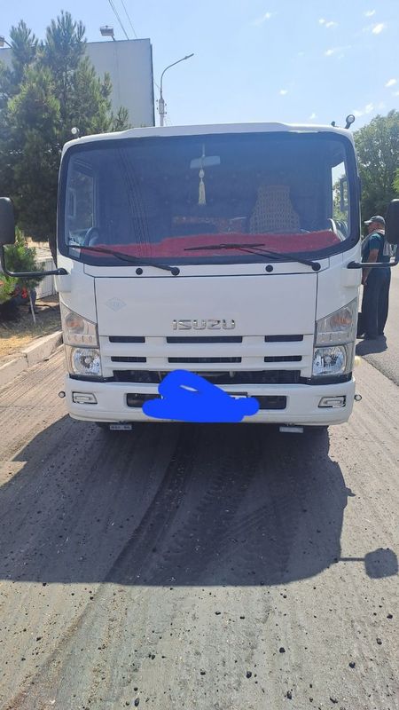 Isuzu sotiladi xolati yaxshi