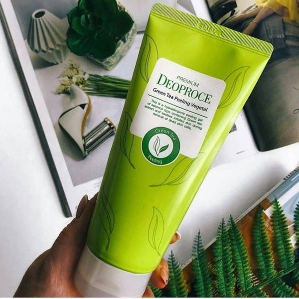 пилинг-скатка Deoproce Premium Green Tea Peeling Vegetal.