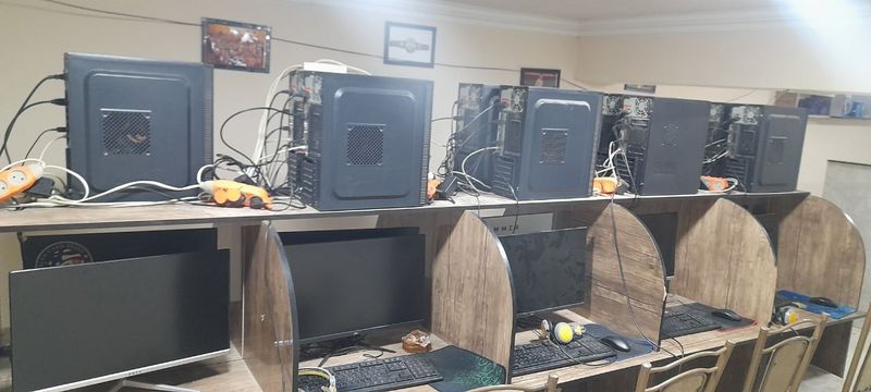 Kampyutir sotiladi Kampyutir sotiladi