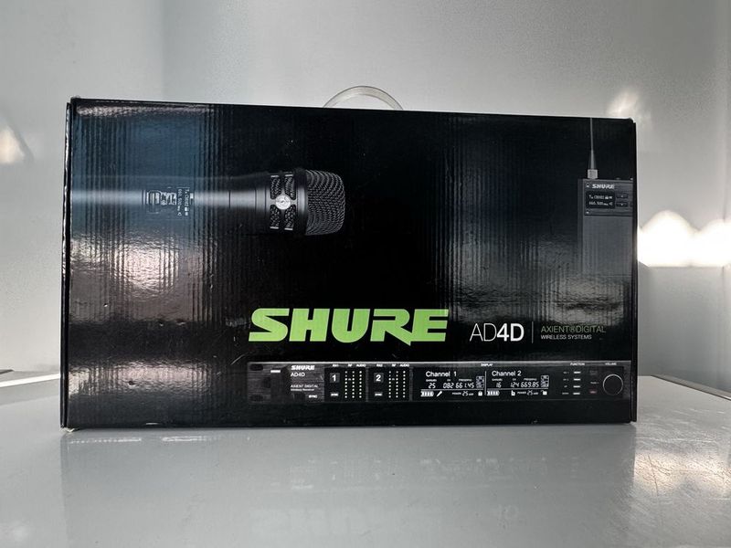 Продаються микрофоны SHURE