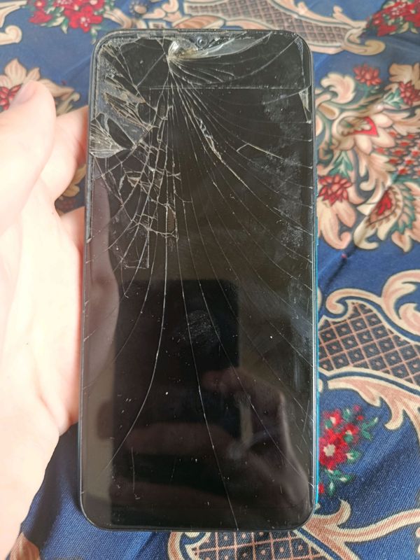 Telefon sotiladi Tecnopo go Telefon sotiladi Tecnopo go