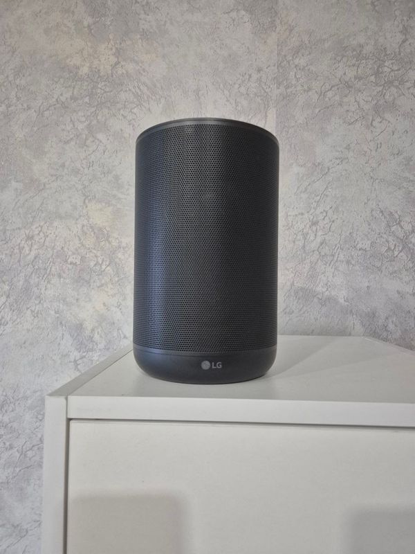 Колонка с Алисой LG XBOOM WK7Y (НЕ РАБОТАЕТ) Колонка с Алисой LG XBOOM WK7Y (НЕ РАБОТАЕТ)
