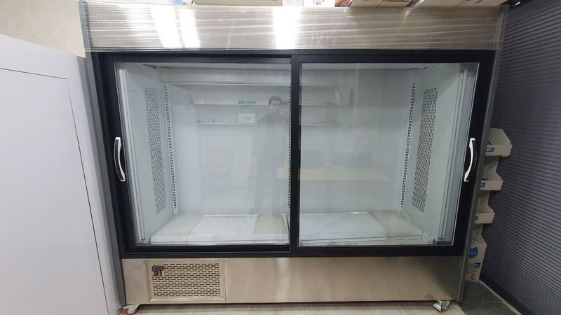 новый холодильник на продажу