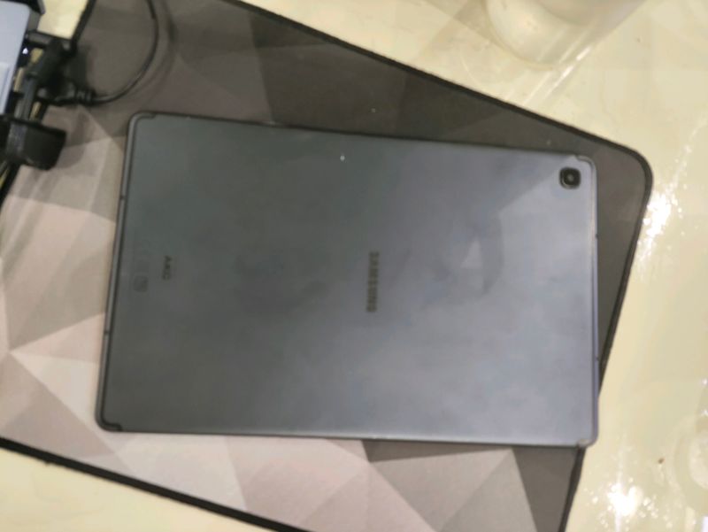 Samsung Galaxy tab s6 lite