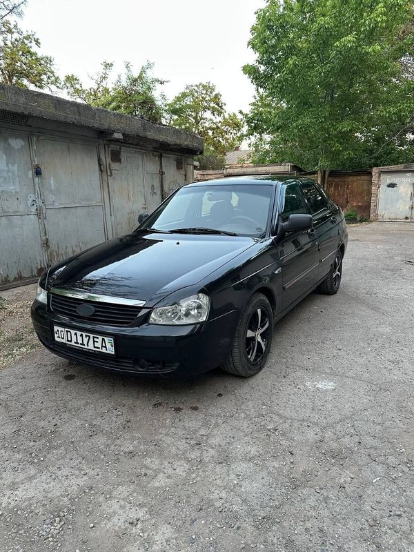 Продаётся срочно Lada Priora Продаётся срочно Lada Priora
