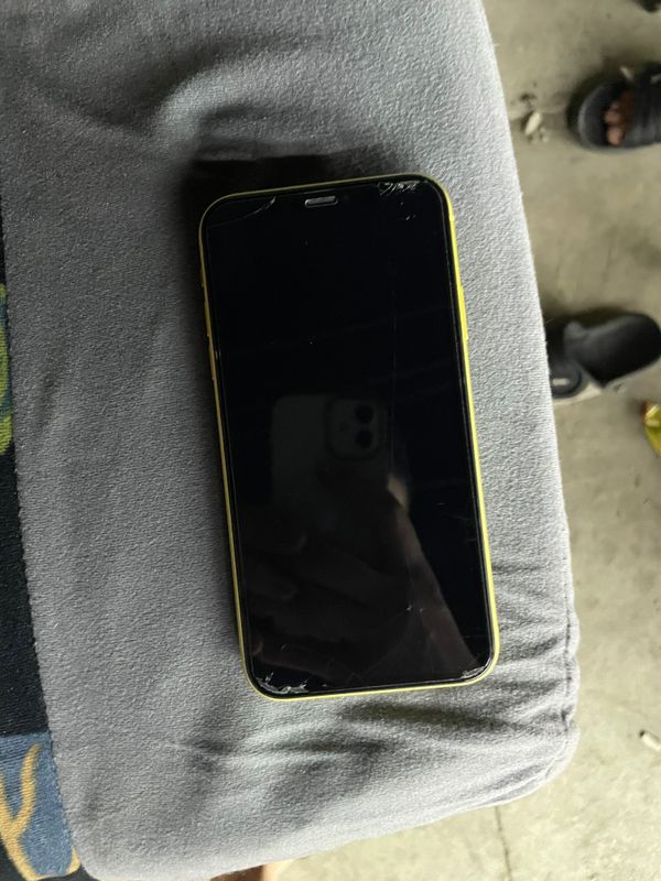 IPhone 11,128 в хорошем состоянии IPhone 11,128 в хорошем состоянии