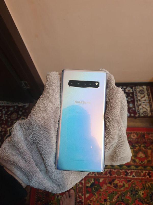 Samsung s10 5G 8/256