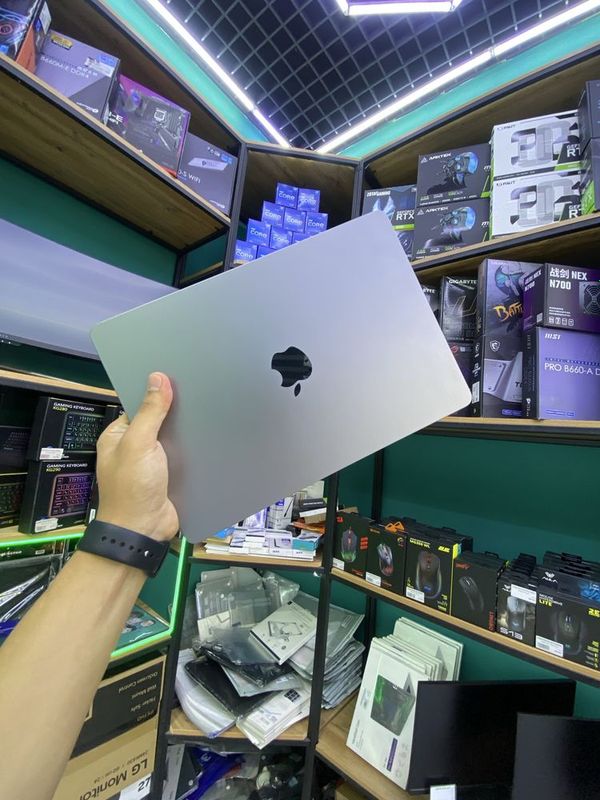 Macbook M2 8/256gb Macbook M2 8/256gb