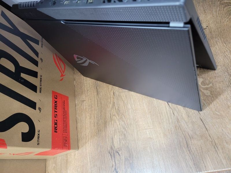 Asus rog strix G503Q AMD Ryzen 9 5900HX Asus rog strix G503Q AMD Ryzen 9 5900HX