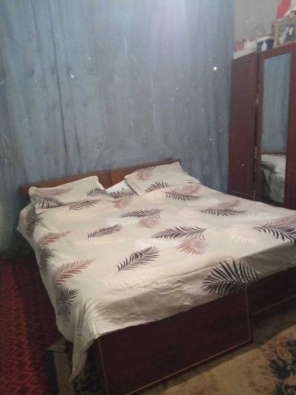 Kogon shaxarda 2 xonali uy sotiladi