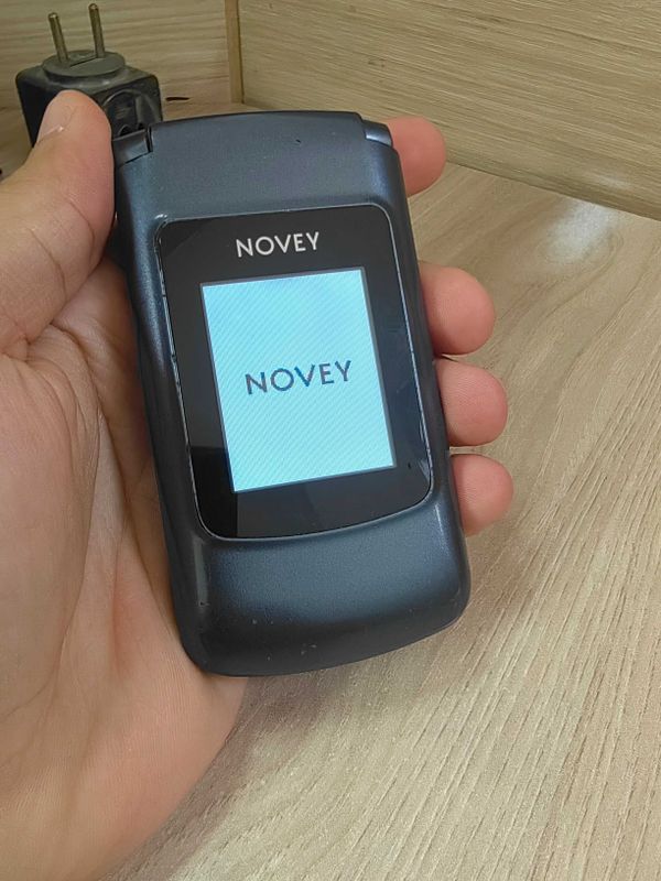 Novey A80r arginal dual sim Novey A80r arginal dual sim