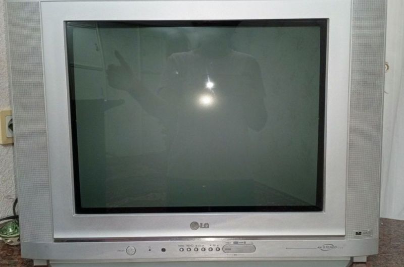 Телевизор LG AV STEREO Телевизор LG AV STEREO