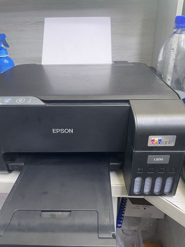 Продается Epson l3210, принтер сотилади Продается Epson l3210, принтер сотилади