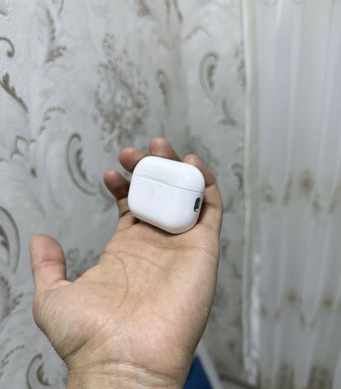 Apple AirPods PRO 2nd gen. LIGHTNING (ORIGINAL)