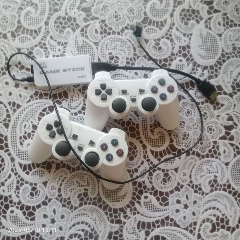 Игровая приставка Игровая приставка