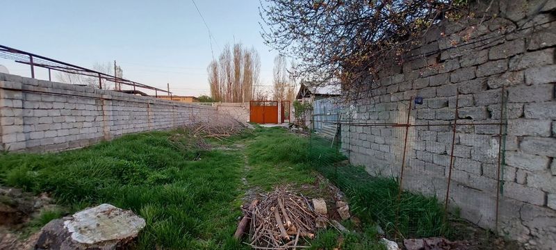 Zudlik bilan 2,5 sotix yer sotiladi kuyichirchiq tumani,Surum MFY Zudlik bilan 2,5 sotix yer sotiladi kuyichirchiq tumani,Surum MFY