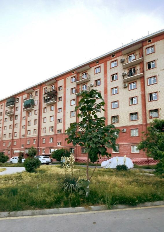 Срочно Продаётся 3х комнатная квартира вдоль дороги в Новостройке. Срочно Продаётся 3х комнатная квартира вдоль дороги в Новостройке.