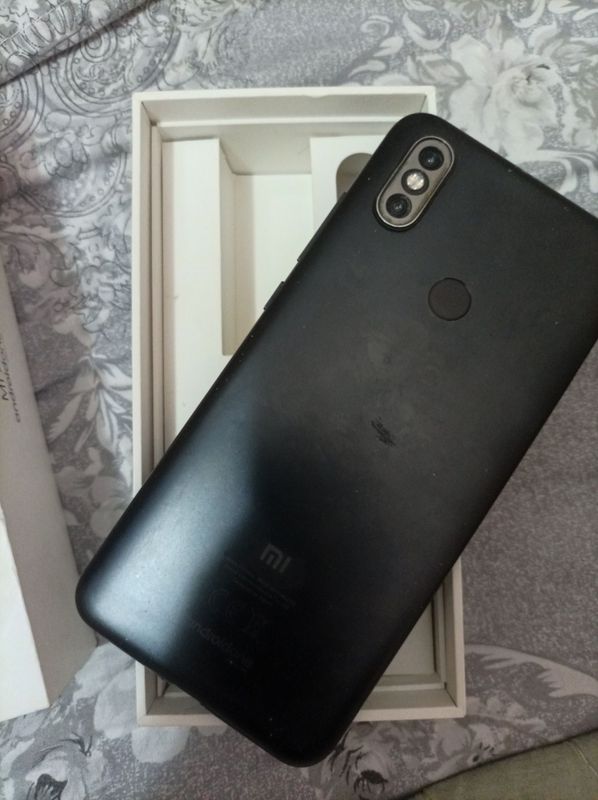 Mi a2 4/64 aybi kamera Mi a2 4/64 aybi kamera