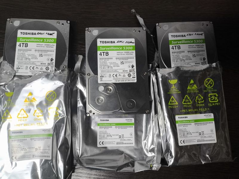 Новые! Янги! Toshiba Surveillance 4Tb Новые! Янги! Toshiba Surveillance 4Tb