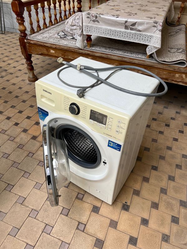 Продается стиральная машина Samsung ecobubble 8.0 kg Продается стиральная машина Samsung ecobubble 8.0 kg