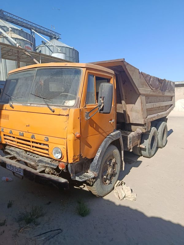 Kamaz sotiladi.Mator yaqinda remontdan chiqgan Kamaz sotiladi.Mator yaqinda remontdan chiqgan