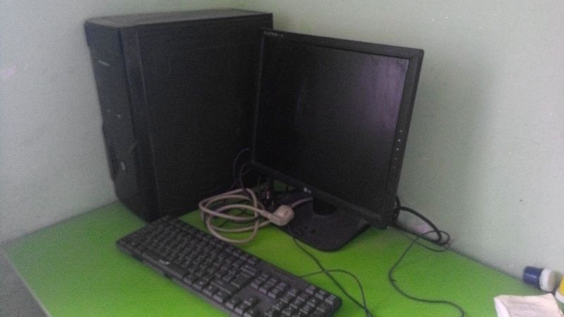 Kompyuter sotladi +monitor sichqoncha klaviatura Kompyuter sotladi +monitor sichqoncha klaviatura